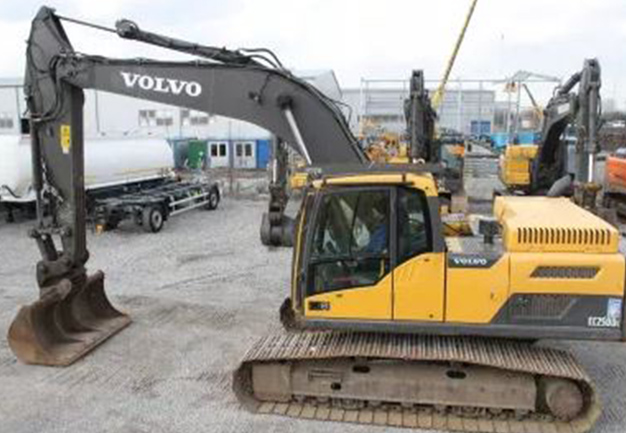 Digger Hire with driver Maidenhead